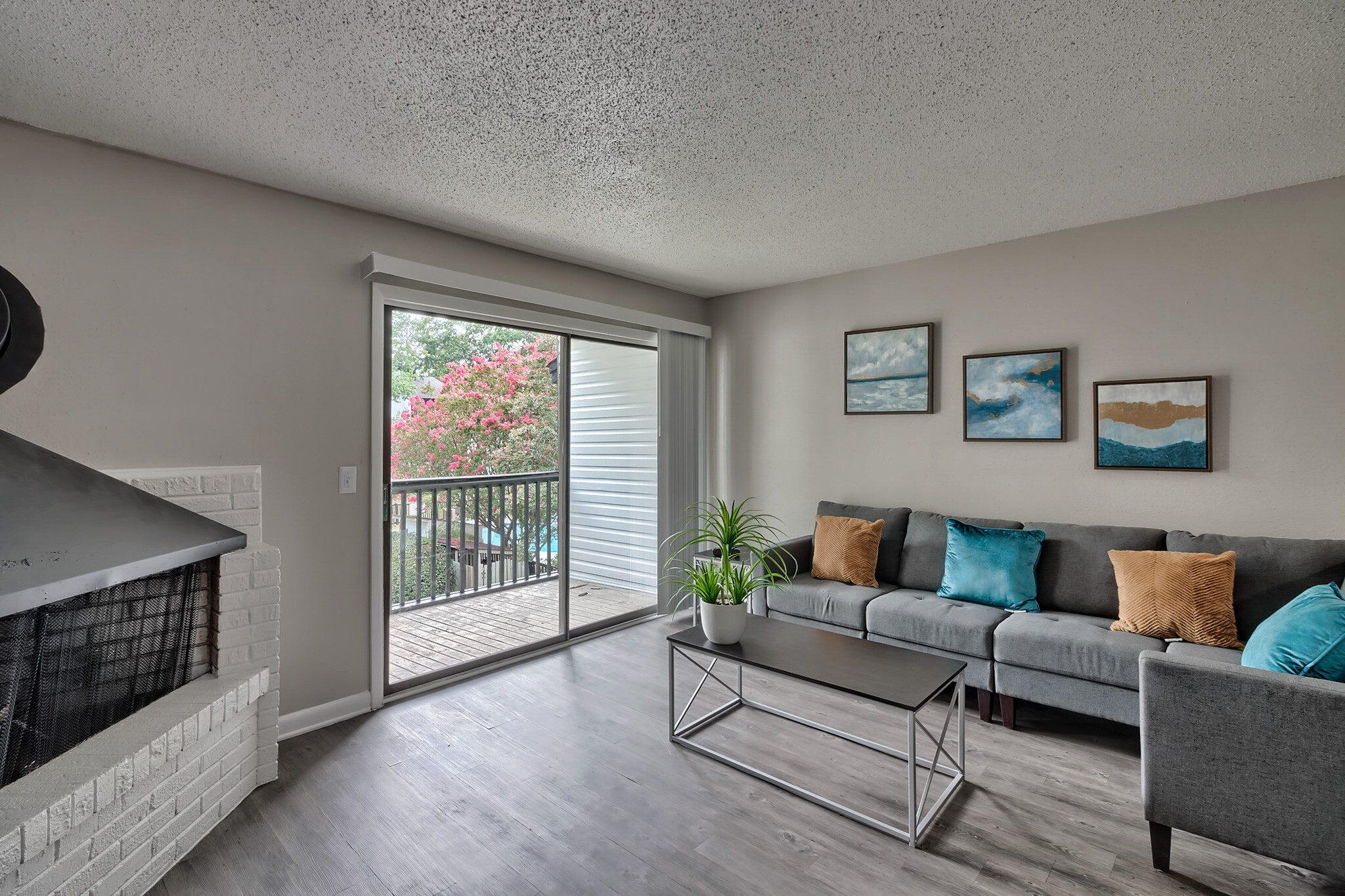 Gallery Ovation 3500