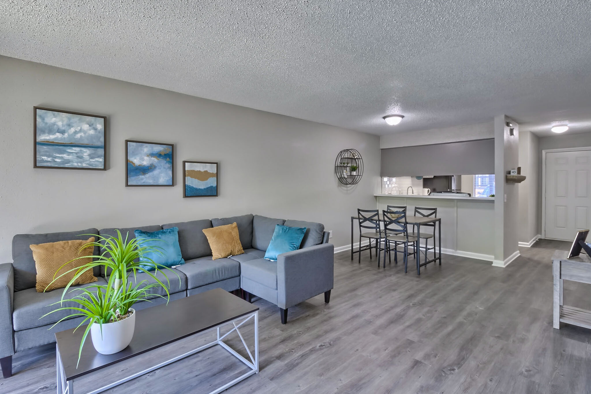 Gallery Ovation 3500